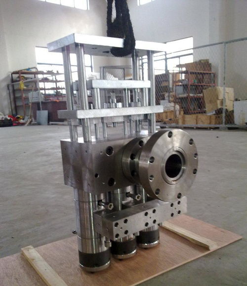 吹制模具的发展与制造工艺探析